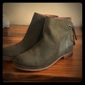 Green Lucky booties